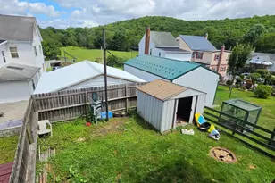 333 Pine St, Cumbola, PA 17930 - Photo 6