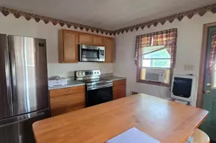 333 Pine St, Cumbola, PA 17930 - Photo 2