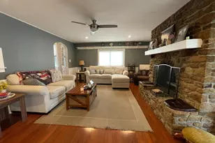 101 N 5th St, Frackville, PA 17931 - Photo 8