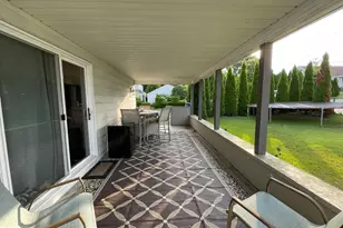 101 N 5th St, Frackville, PA 17931 - Photo 6