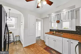 2064 W Market St, Pottsville, PA 17901 - Photo 8
