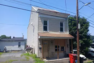226 Pierce St, Pottsville, PA 17901 - Photo 1