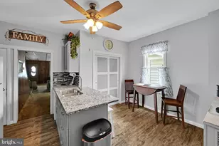 16 Laurel St, Pine Grove, PA 17963 - Photo 8