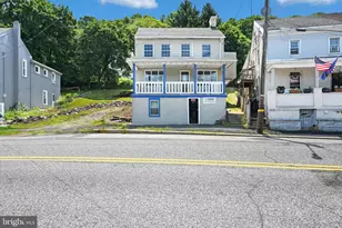 216 W Bacon St, Pottsville, PA 17901 - Photo 1