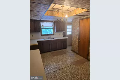 216 W Centre Street, Shenandoah, PA 17976 - Photo 4