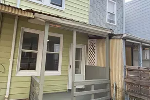 427 W Market St, Mahanoy City, PA 17948 - Photo 1