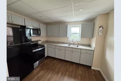 1130 W Norwegian Street, Pottsville, PA 17901 - Photo 4