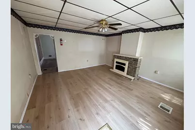 1130 W Norwegian Street, Pottsville, PA 17901 - Photo 2