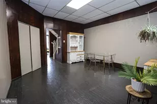 709 W Norwegian St, Pottsville, PA 17901 - Photo 10