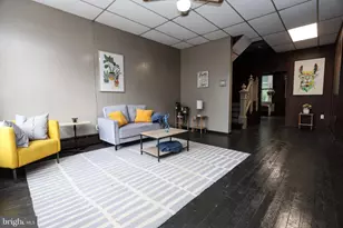 709 W Norwegian St, Pottsville, PA 17901 - Photo 4