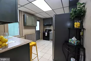709 W Norwegian St, Pottsville, PA 17901 - Photo 12