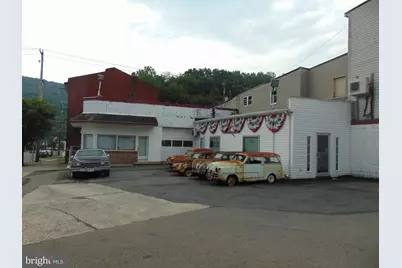 300 Centre Street, Ashland, PA 17921 - Photo 2