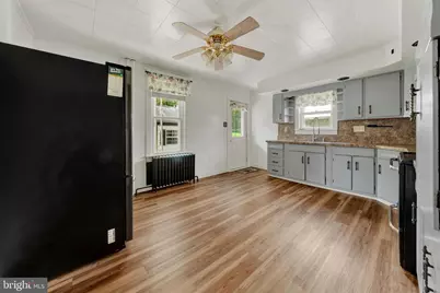 2273 W Market Street, Pottsville, PA 17901 - Photo 6