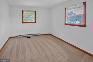 1004 Maple St, Pottsville, PA 17901 - Photo 28