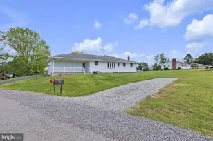 1004 Maple St, Pottsville, PA 17901 - Photo 4