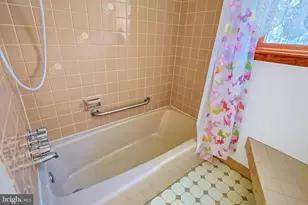1004 Maple St, Pottsville, PA 17901 - Photo 26
