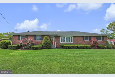 1004 Maple Street, Pottsville, PA 17901 - Photo 2