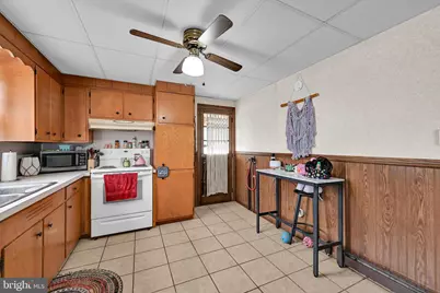1801 W End Avenue, Pottsville, PA 17901 - Photo 30