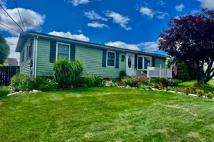 418 S Broad Mountain Ave, Frackville, PA 17931 - Photo 2
