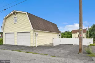 408 E Railroad Ave, New Ringgold, PA 17960 - Photo 26