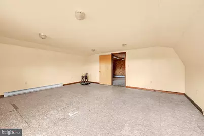 408 E Railroad Avenue, New Ringgold, PA 17960 - Photo 38