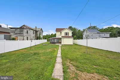 408 E Railroad Avenue, New Ringgold, PA 17960 - Photo 30