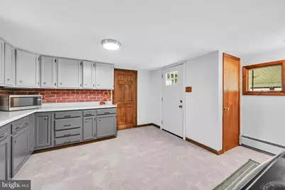 408 E Railroad Avenue, New Ringgold, PA 17960 - Photo 12