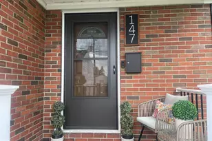 147 S Wylam St, Frackville, PA 17931 - Photo 2