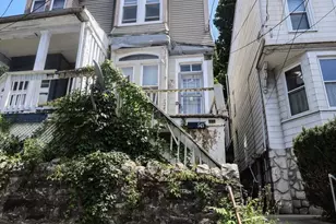 543 E Norwegian St, Pottsville, PA 17901 - Photo 2