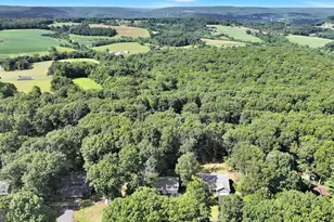 1800 Crazy Horse Dr, Auburn, PA 17922 - Photo 32