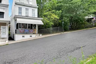 18 Mary St, Pottsville, PA 17901 - Photo 8