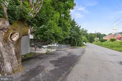 230 N 2nd Street, Auburn, PA 17922 - Photo 30