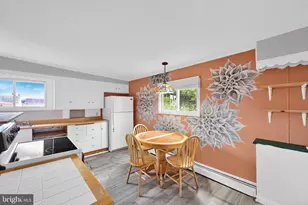 135 Broad St, Saint Clair, PA 17970 - Photo 10