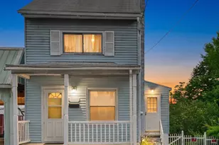 135 Broad St, Saint Clair, PA 17970 - Photo 2