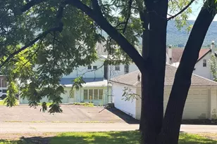 1015 E Grand Ave, Tower City, PA 17980 - Photo 2