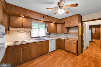 1323 Mahantongo Street, Pottsville, PA 17901 - Photo 18