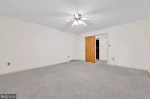 1323 Mahantongo St, Pottsville, PA 17901 - Photo 22