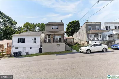 212 W Walnut Street, Pottsville, PA 17901 - Photo 1