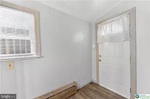 212 W Walnut St, Pottsville, PA 17901 - Photo 14