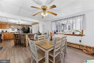 212 W Walnut St, Pottsville, PA 17901 - Photo 6