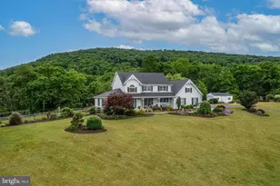 1346 Shady Ln, Tamaqua, PA 18252 - Photo 2