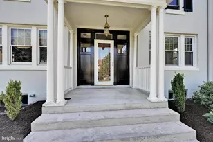 1805 Mahantongo St, Pottsville, PA 17901 - Photo 6