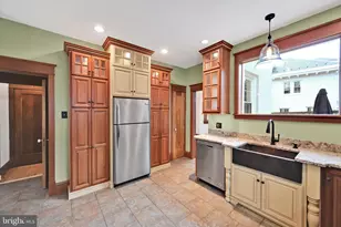 1805 Mahantongo St, Pottsville, PA 17901 - Photo 32