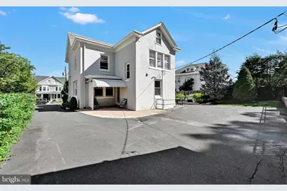 1805 Mahantongo Street, Pottsville, PA 17901 - Photo 18