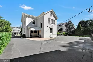 1805 Mahantongo St, Pottsville, PA 17901 - Photo 8