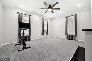 999 E Norwegian St, Pottsville, PA 17901 - Photo 8