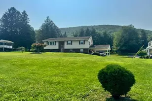 302 E Wyncoop Ave, Gordon, PA 17936 - Photo 2