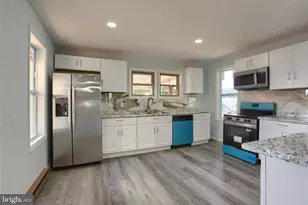 10 E Grand Ave, Tower City, PA 17980 - Photo 14
