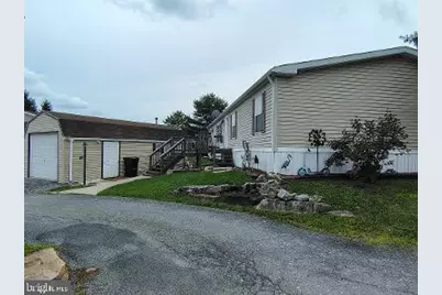 2 A Genesis Boulevard, New Ringgold, PA 17960 - Photo 1