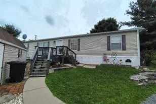 2 A Genesis Blvd, New Ringgold, PA 17960 - Photo 2